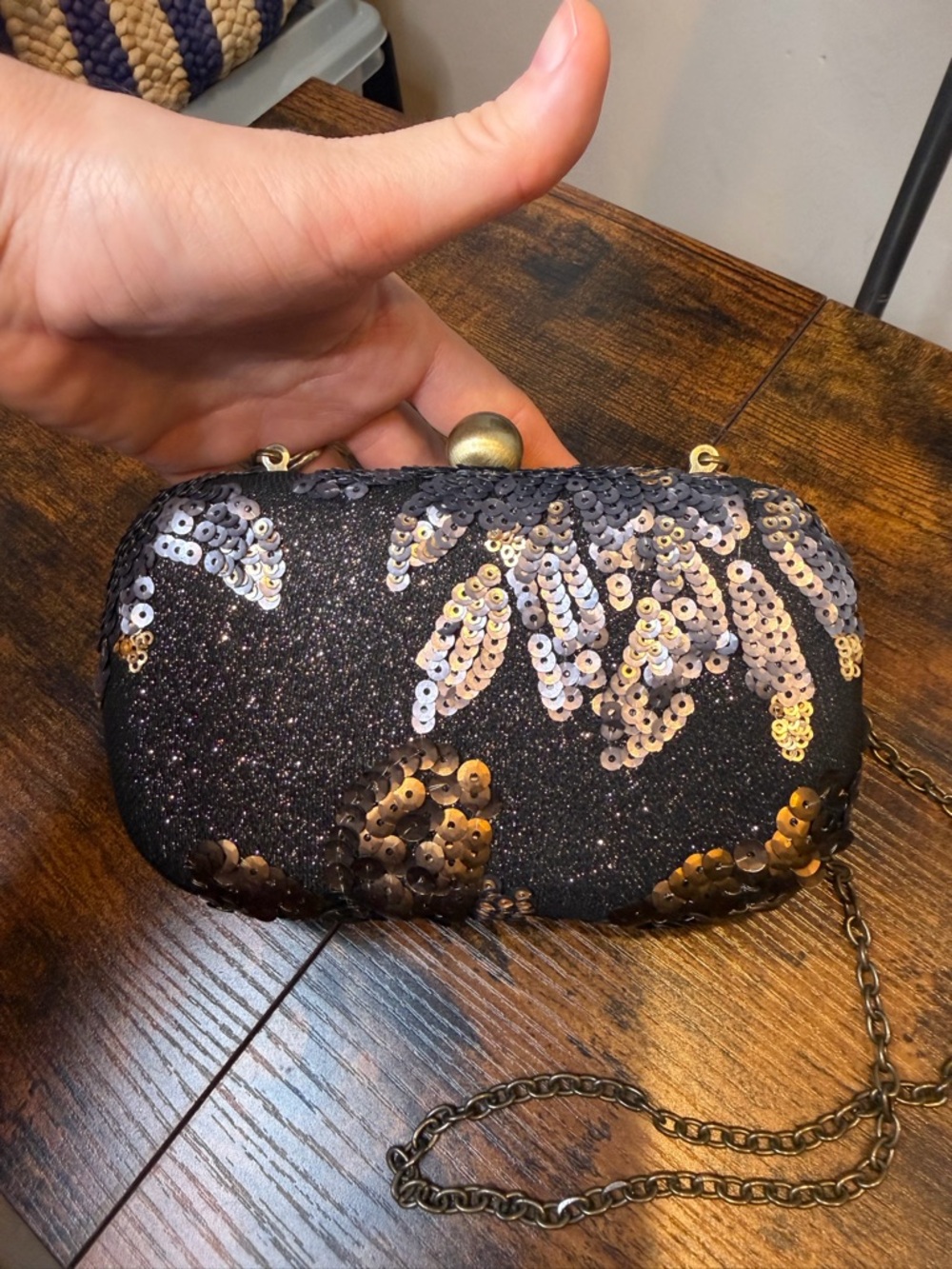Darling Vintage Sequin Embellished Black Evening Clutch with Gold/Bronze Chain - Picture 8 of 12